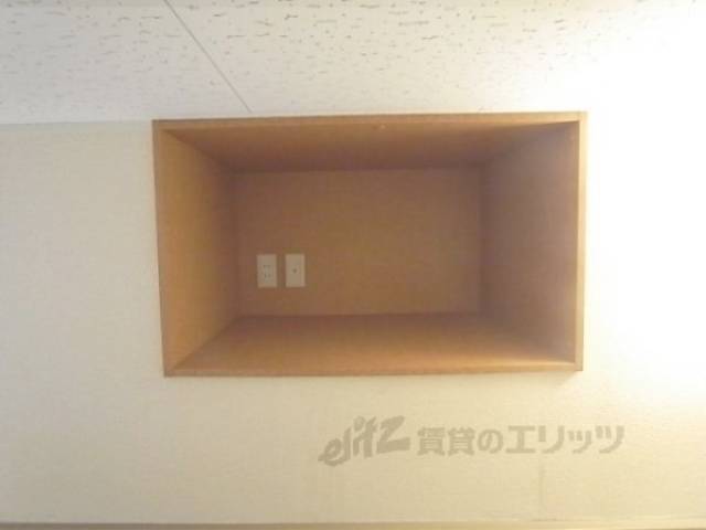 ロフト内収納