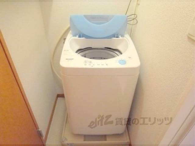 洗濯機置場　洗濯機