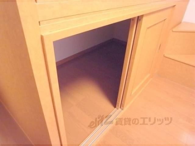 収納　ベッド下収納