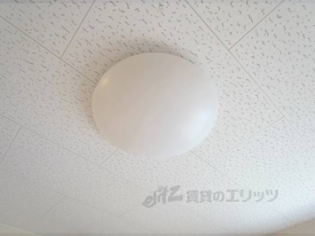 照明　照明付きです。