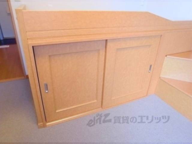 収納　こんなところにも収納があります。