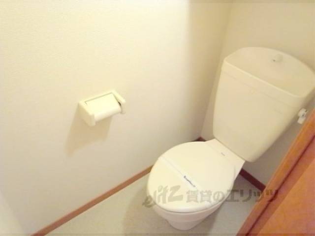 トイレ　シンプルでキレイなトイレスペースです。