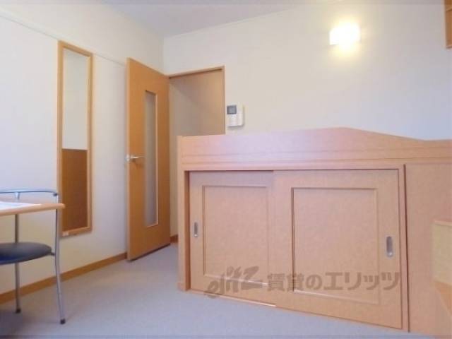 洋室　6.7帖のお部屋です。