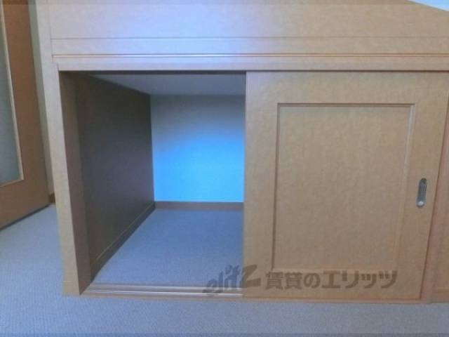 収納　ベッド下収納