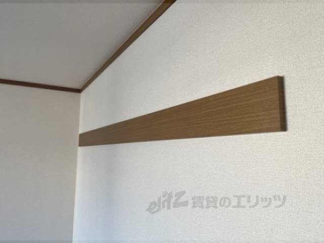 ハンガーレール