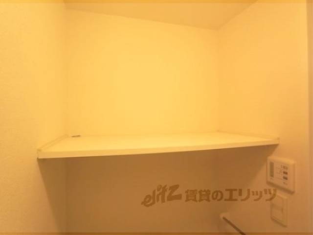 収納　トイレ上部