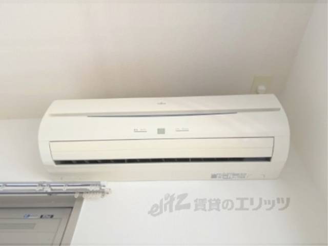エアコン　リビング側