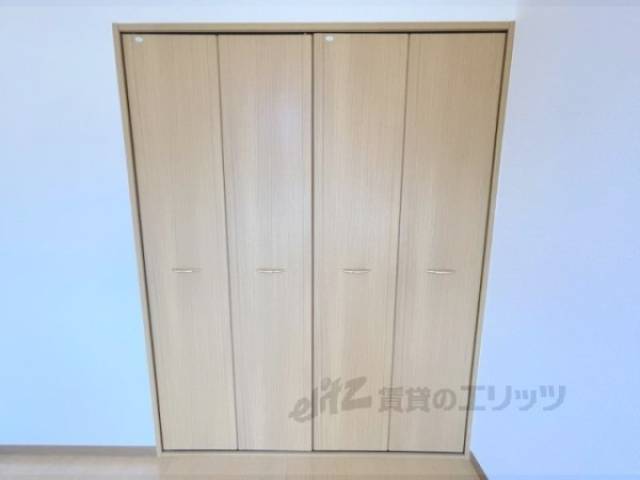 収納　6.2帖側