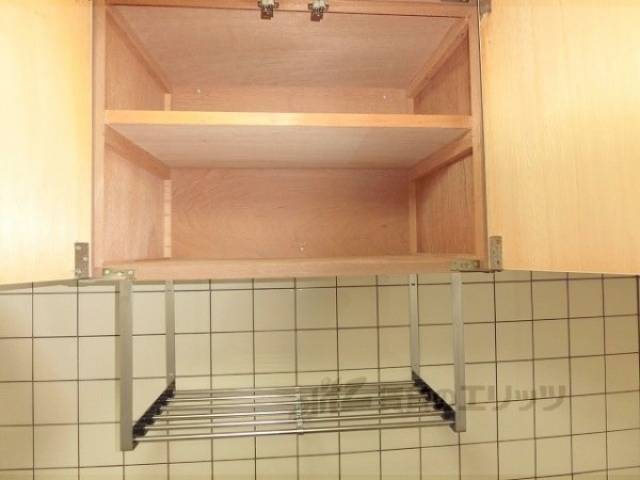 キッチン　上部収納
