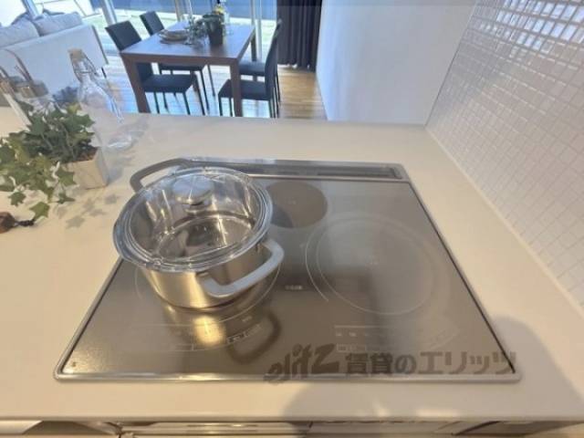 キッチン　コンロ