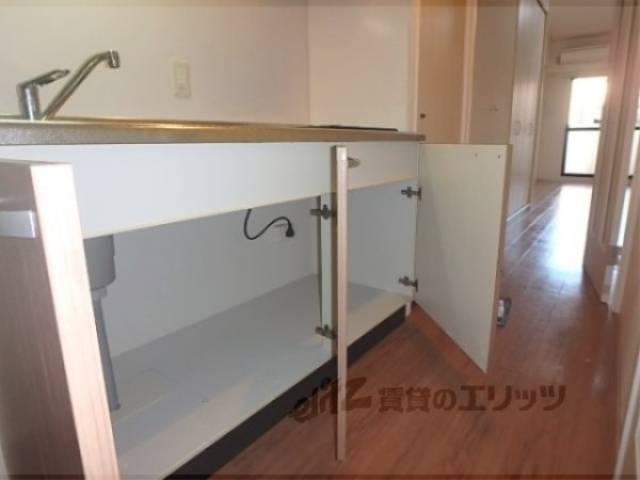 キッチン　下部収納