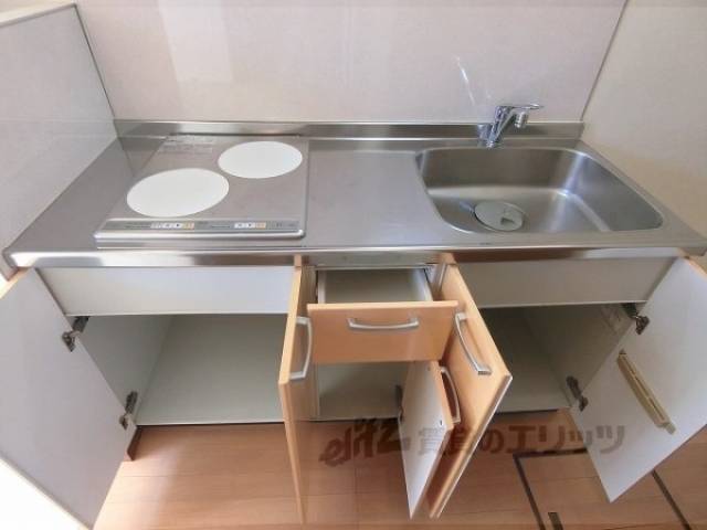 キッチン　収納