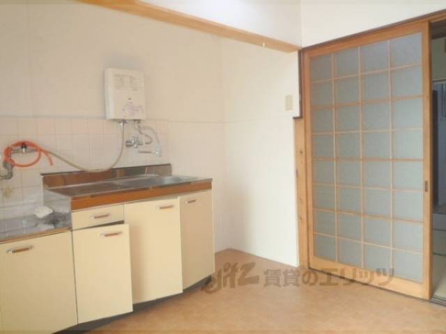 リビング　キッチン
