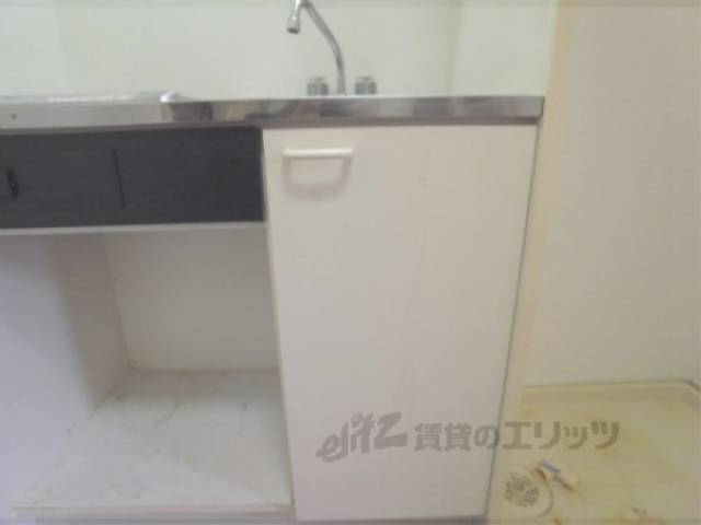 キッチン　キッチン下部収納