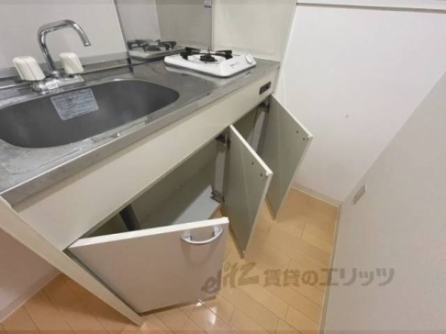 キッチン　下部収納