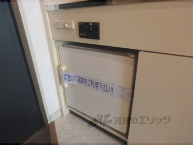 冷蔵庫置場　ミニ冷蔵庫