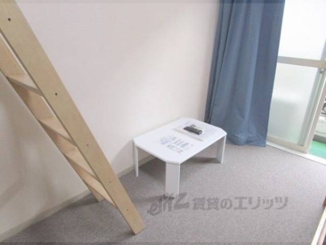 テーブル