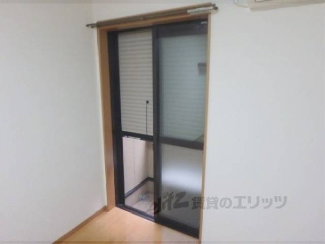 ベランダ　シャッター