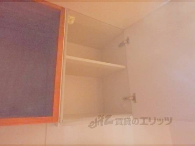 キッチン　収納上部