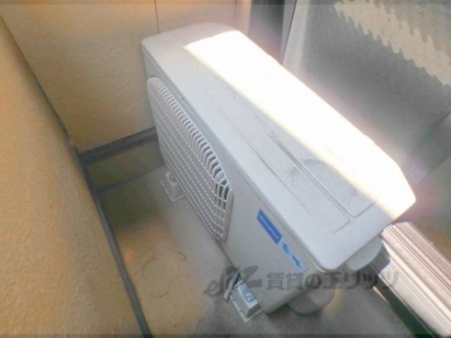 エアコン　室外機