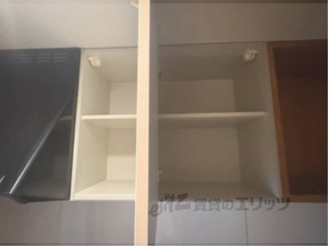 キッチン　収納上部