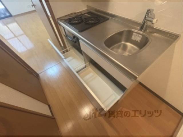 キッチン　収納下部