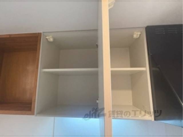 キッチン　収納上部