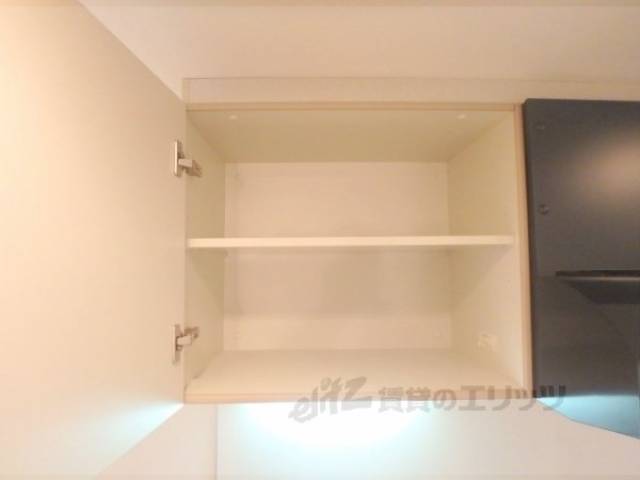 キッチン　収納上