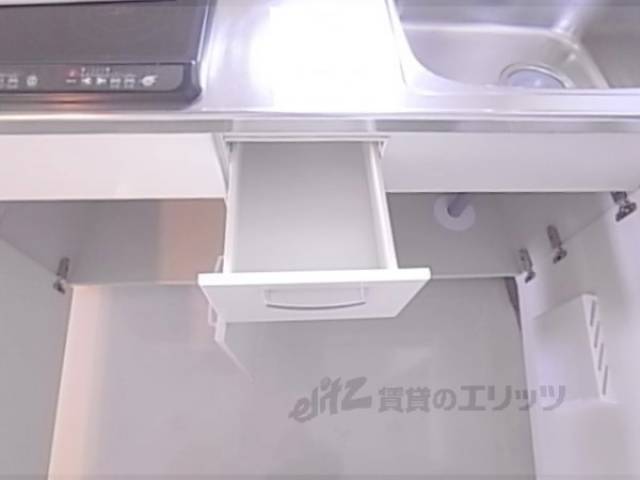 キッチン　収納場所