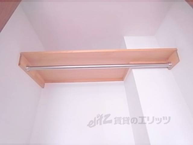 収納　洋室：収納