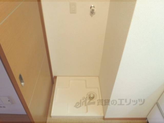 洗濯機置場　洗面鏡