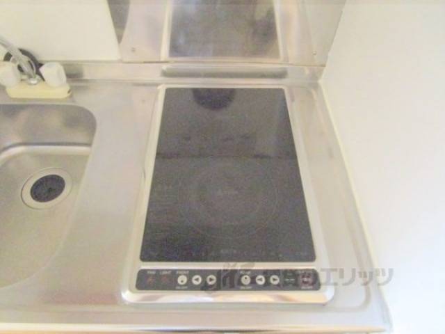 キッチン　2口コンロ