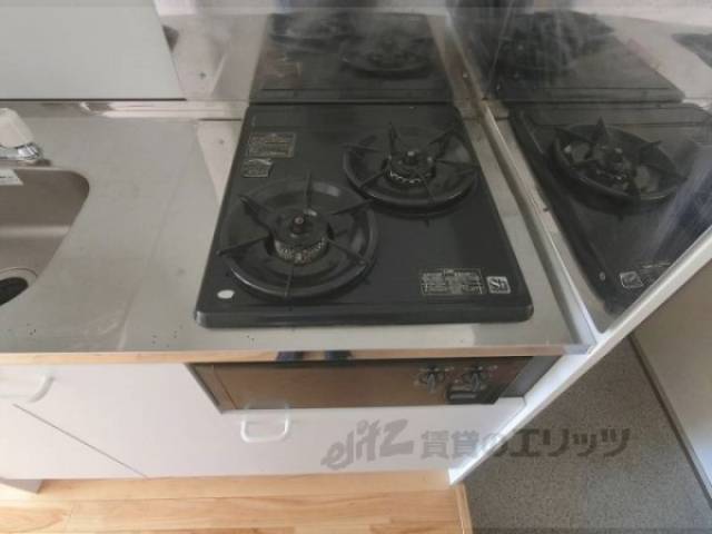 キッチン　ガス2口コンロ