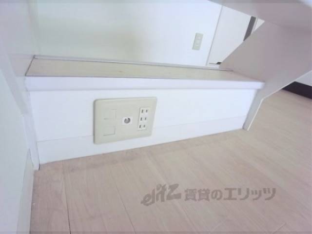 階段下コンセント