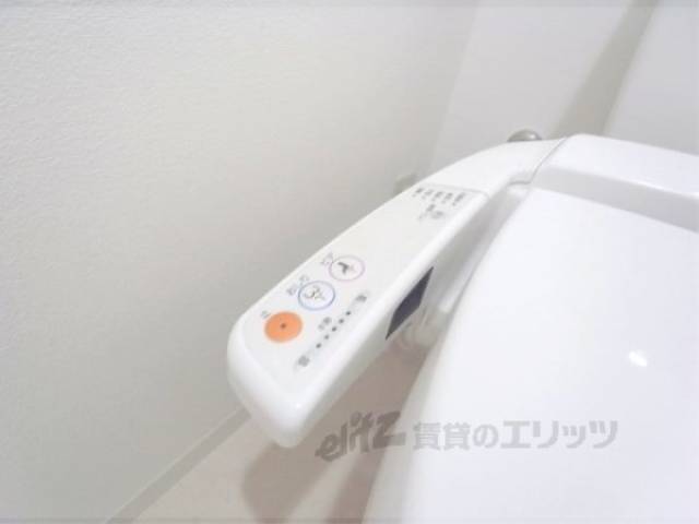 トイレ　洗浄機能付