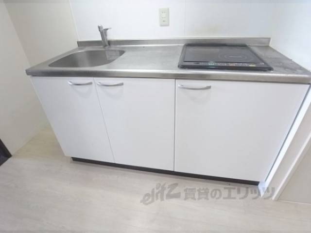 キッチン　下部収納