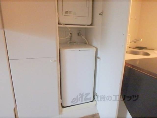 洗濯機置場　洗濯機