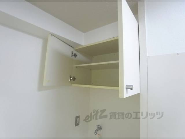 洗濯機置場　収納