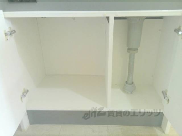 キッチン　下部収納