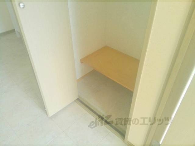 収納　廊下クローゼット