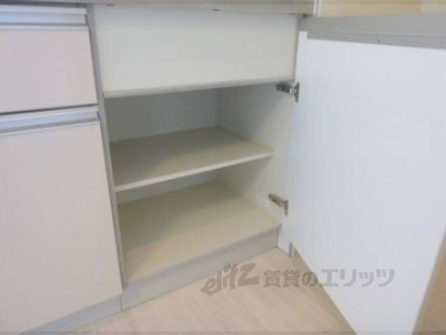 キッチン　キッチン下部収納