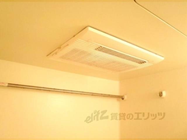 浴室乾燥機　浴室乾燥機