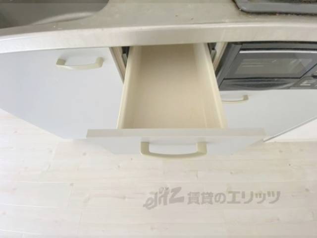 キッチン　収納