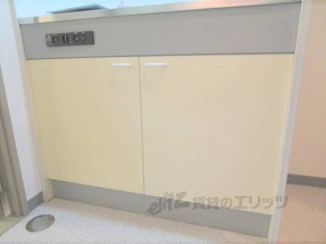 キッチン　下段収納