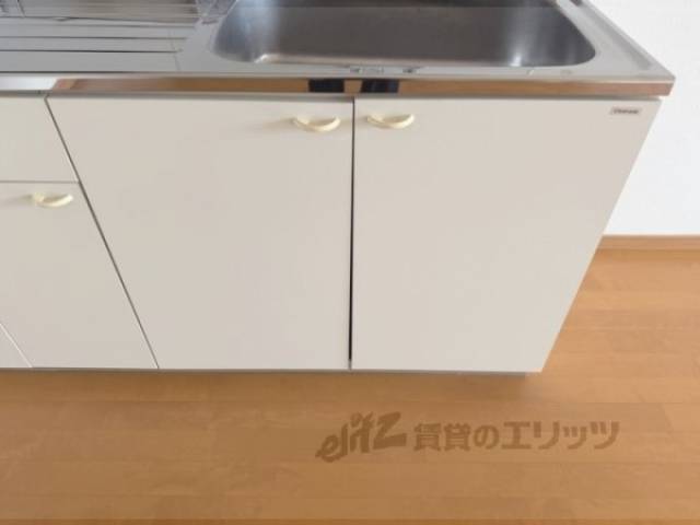 キッチン　キッチン下