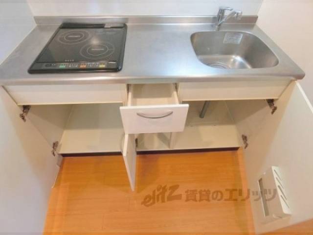 キッチン　下部収納