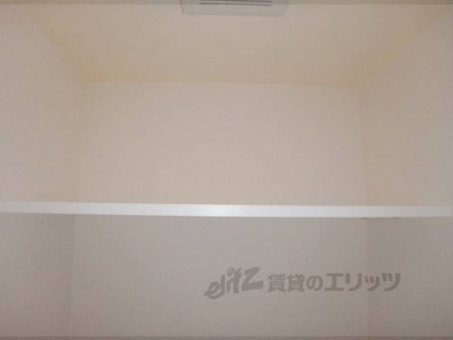 トイレ　上部収納