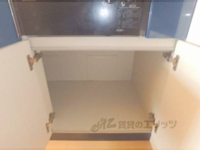 キッチン　下部収納