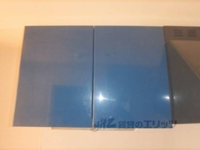 キッチン　上部収納