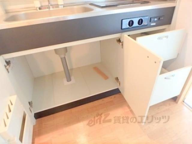 キッチン　下部収納